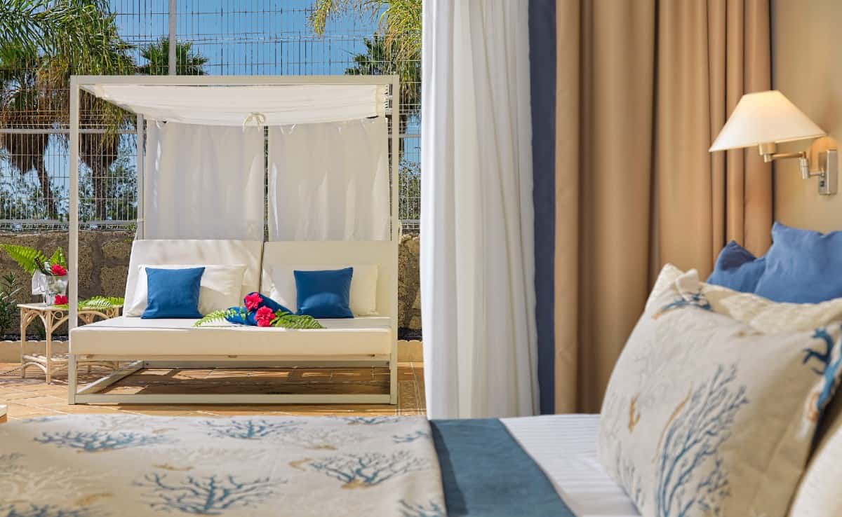 Suites 1 dormitorio con cama balinesa